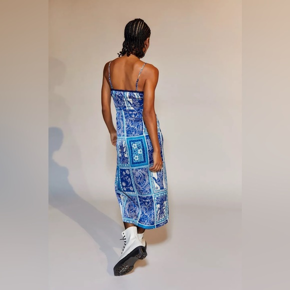 Urban Outfitters 
Audrey Lace Midi Dress
Size: Medium 
Orig. $60 - Picture 4 of 6